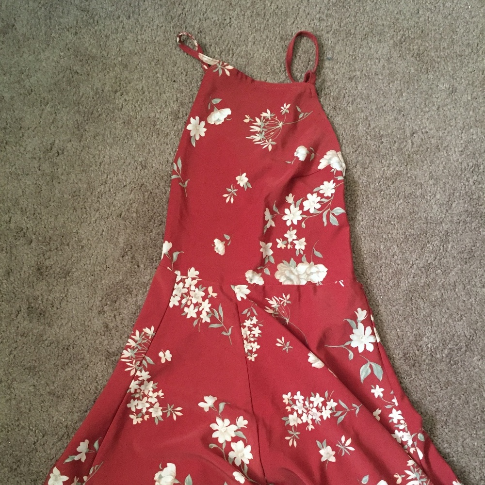 RARE BRANDY MELLVILLE KRISTEN FLOWER SUNDRESS